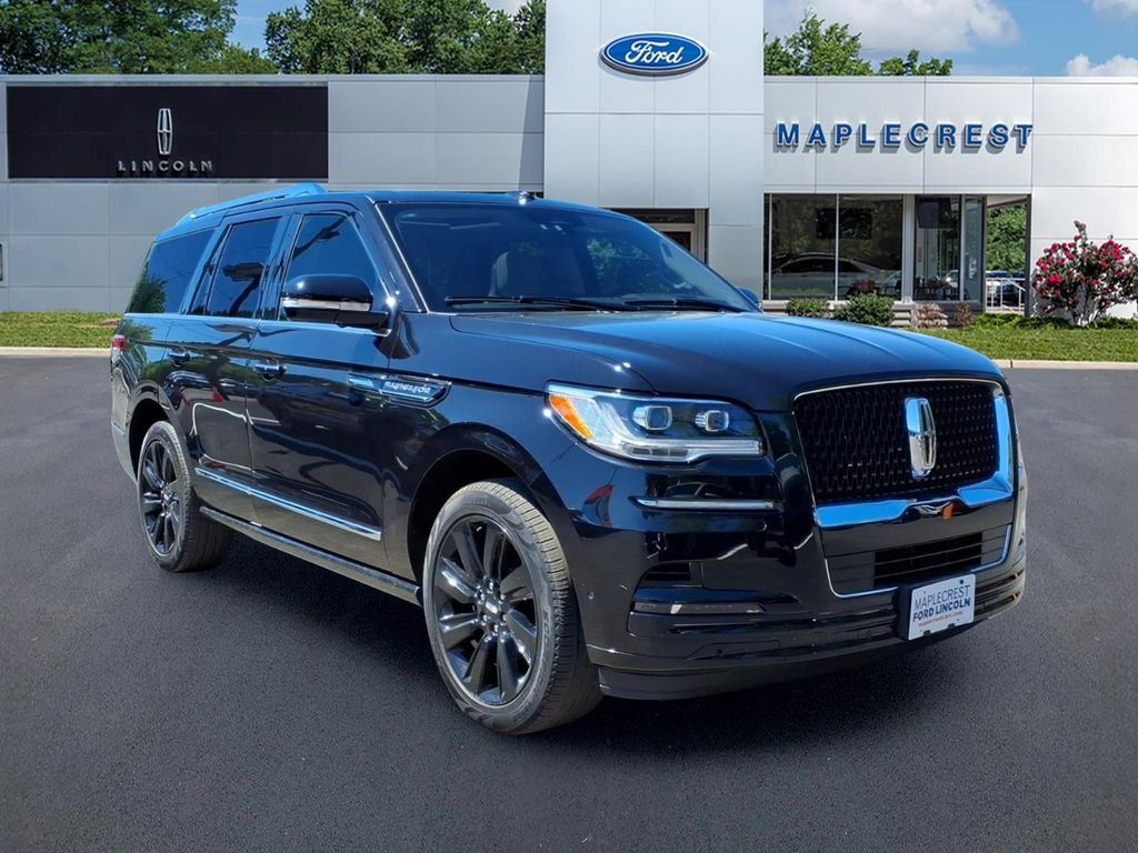 Black Metallic 2024 Lincoln Navigator Reserve 4WD SUV / Crossover Four-Wheel Drive Automatic