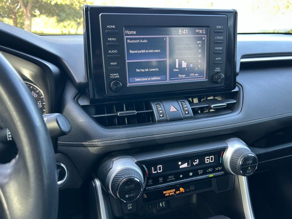 Thumbnail: 2019 Toyota RAV4 - 20