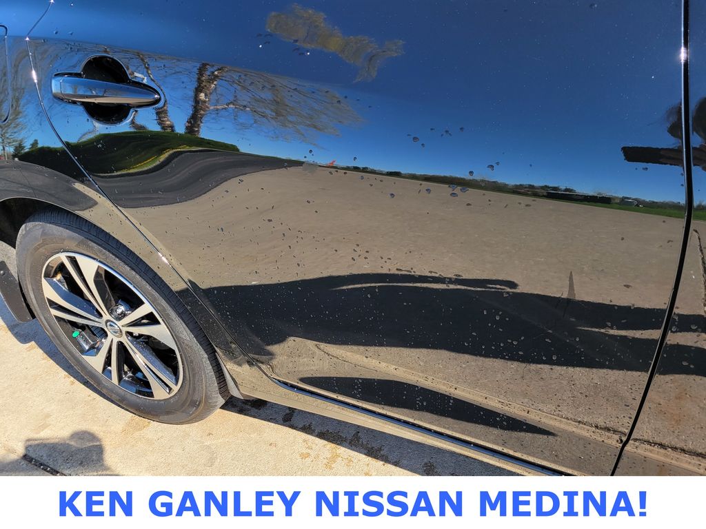 2023 Nissan Sentra SV photo