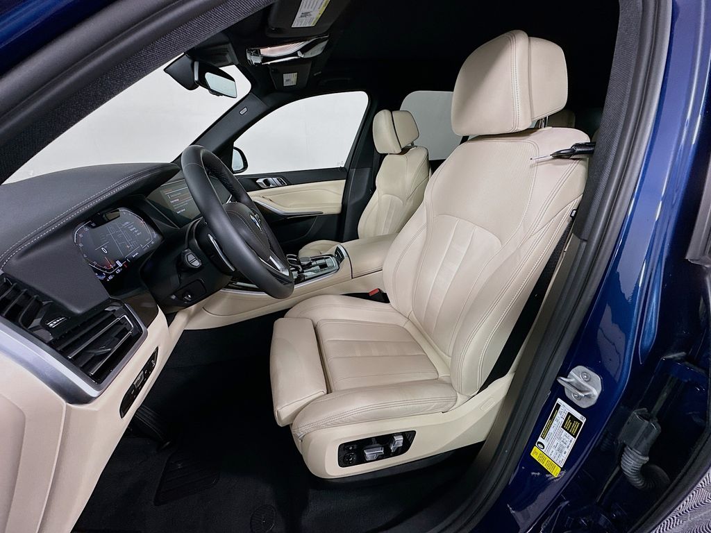 Thumbnail: 2022 BMW X5 - 21