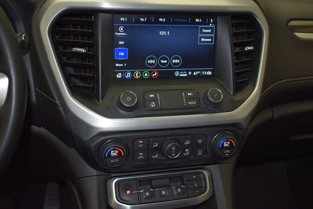 2023 GMC Acadia SLT 17