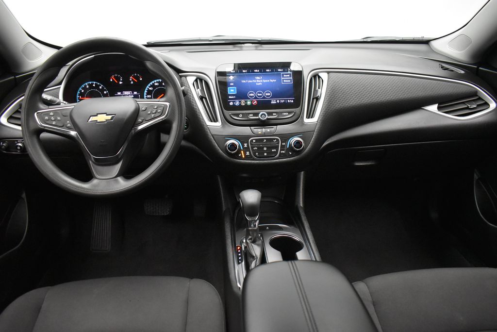Thumbnail: 2023 Chevrolet Malibu - 26