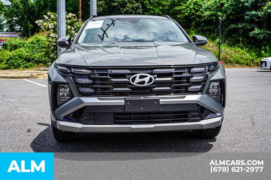 Used 2025 Gray Hyundai SEL image 10