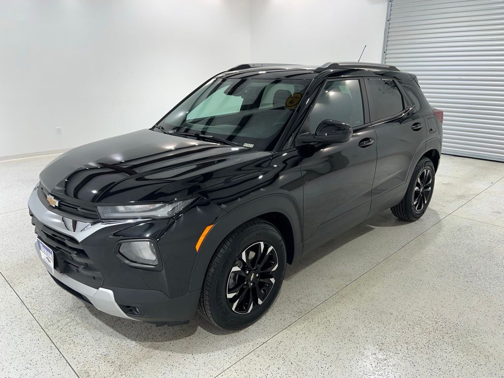 Mosaic Black Metallic 2023 Chevrolet Trailblazer SUV / Crossover Front-Wheel Drive Continuously Variable Transmission