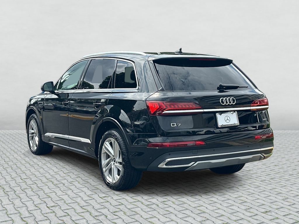 Thumbnail: 2022 Audi Q7 - 7
