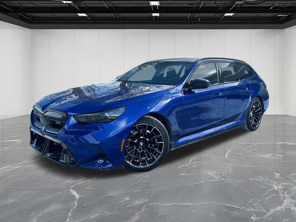 2025 BMW M5 Touring AWD