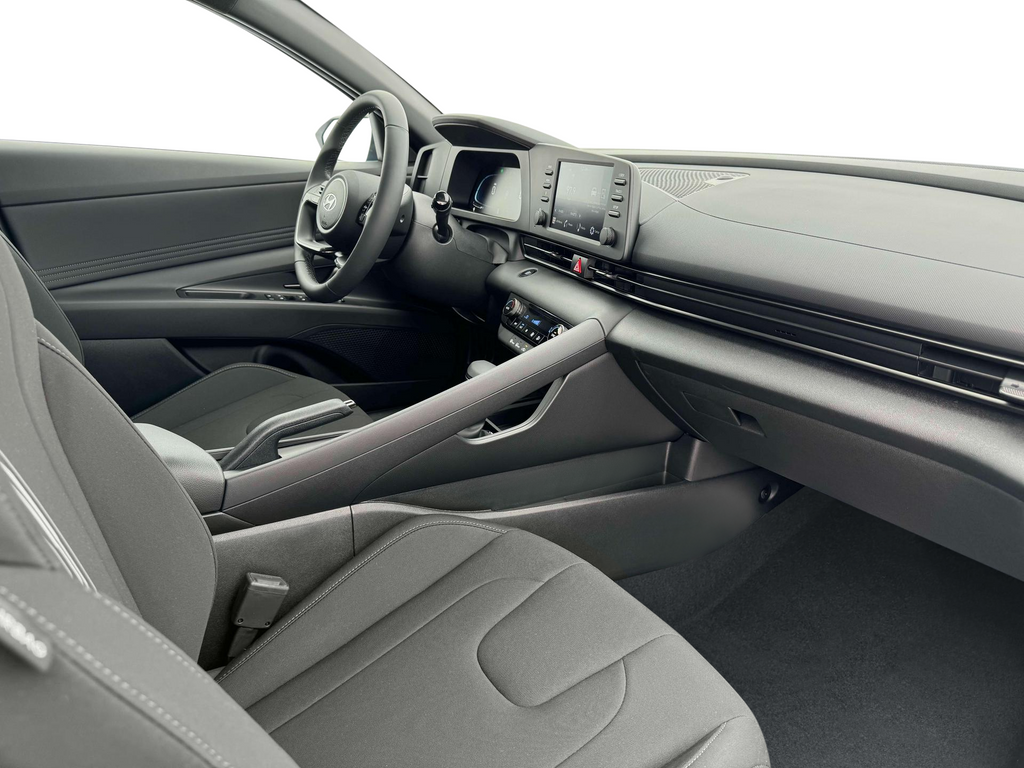 2025 Hyundai Elantra Sport 15