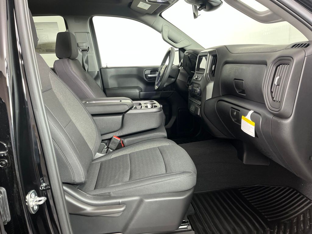 Thumbnail: 2026 Chevrolet Silverado 1500 - 8