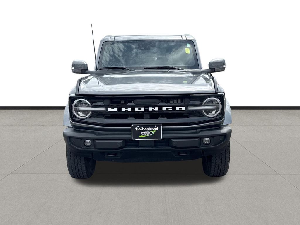 2024 Ford Bronco Outer Banks Gray at EAG Ford Navasota