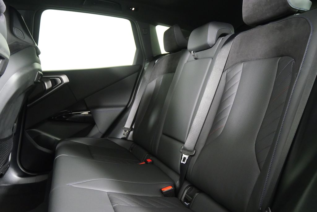 Thumbnail: 2026 BMW X3 - 15