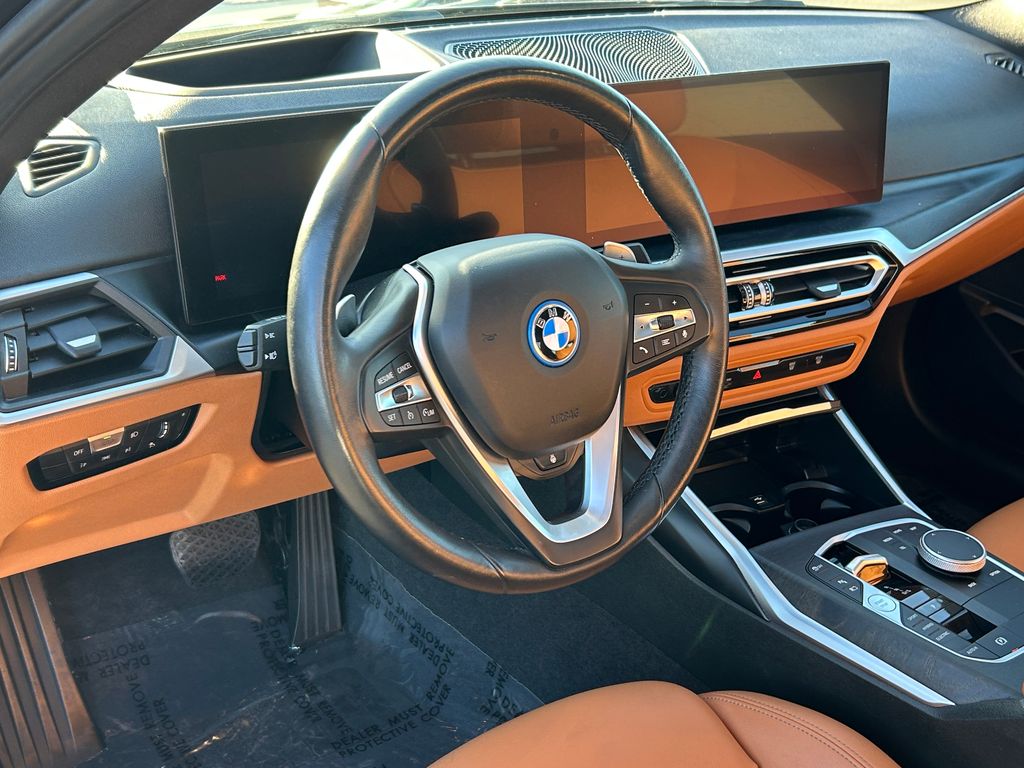 Thumbnail: 2023 BMW 3 Series - 13