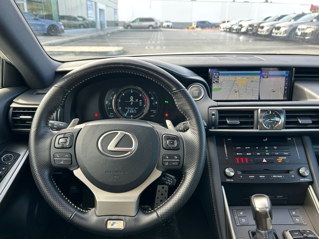 2018 Lexus IS 300 17