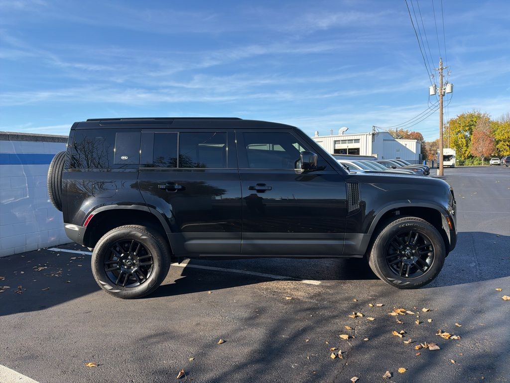 Thumbnail: 2021 Land Rover Defender - 6