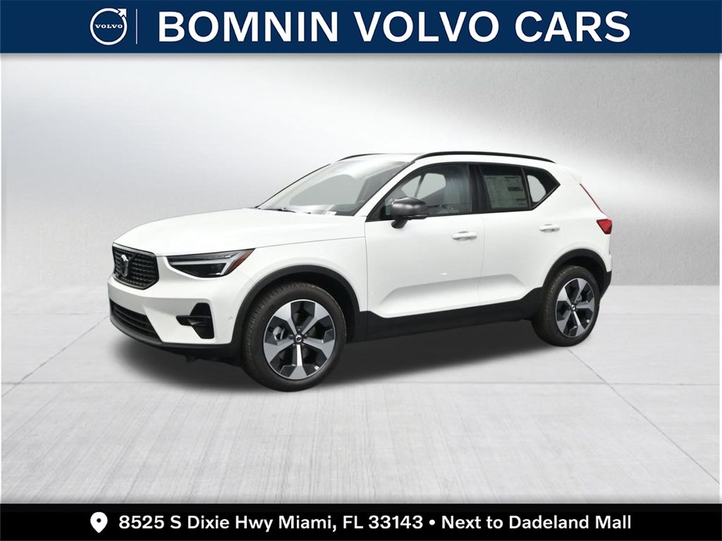 Crystal White 2026 Volvo XC40 SUV / Crossover All-Wheel Drive Automatic