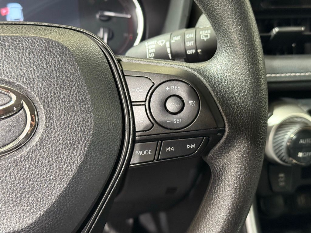 Thumbnail: 2024 Toyota RAV4 - 24