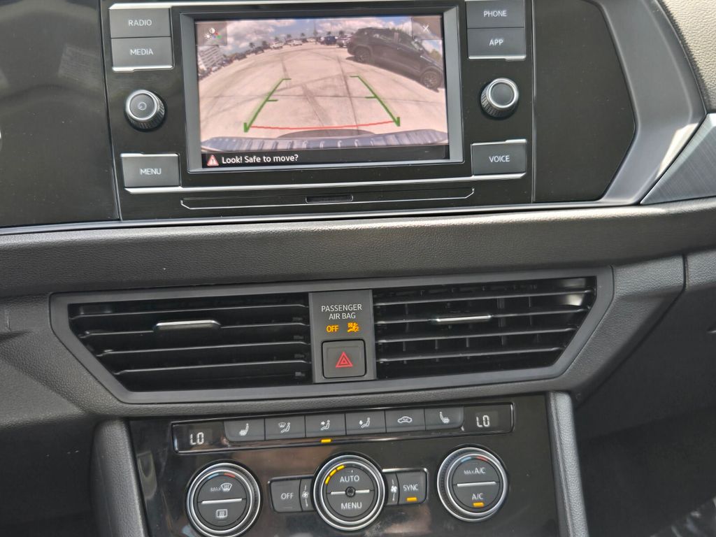 2023 Volkswagen Jetta - $18,500