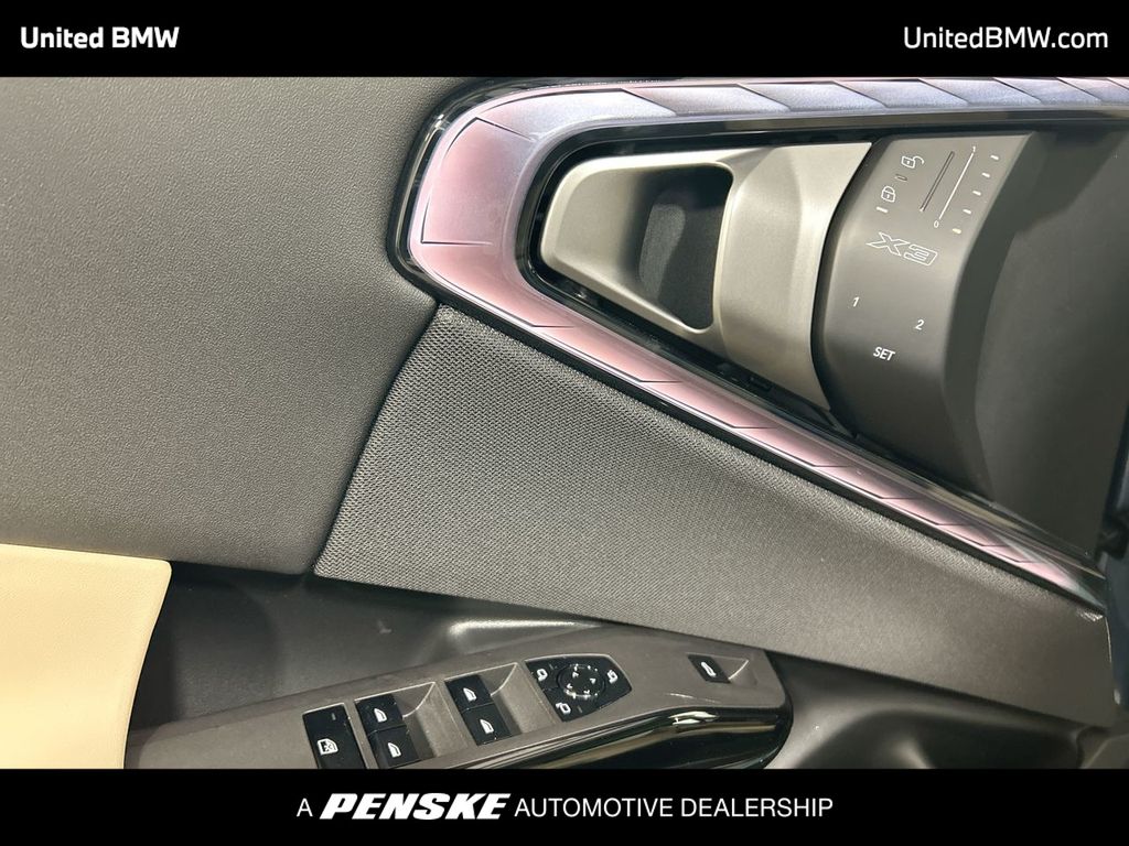 Thumbnail: 2026 BMW X3 - 11