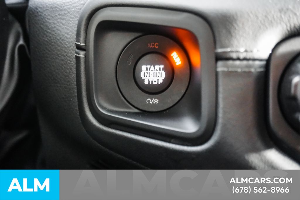 Used 2025 White Jeep Rubicon image 28
