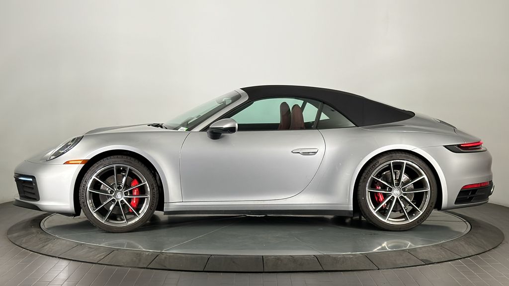 2024 Porsche 911 Carrera S 2