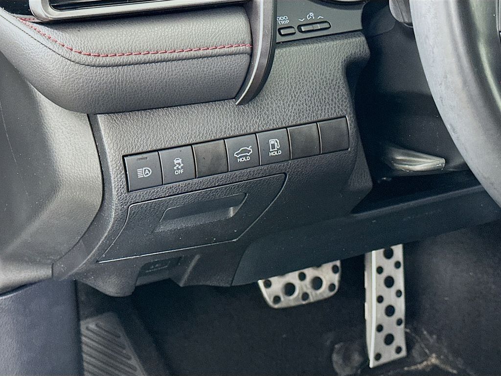 Thumbnail: 2021 Toyota Camry - 10