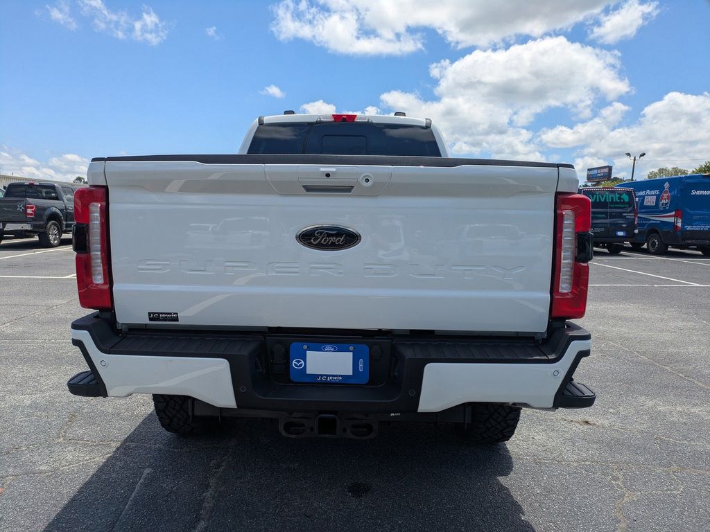 2026 Ford F-350 Super Duty LARIAT
