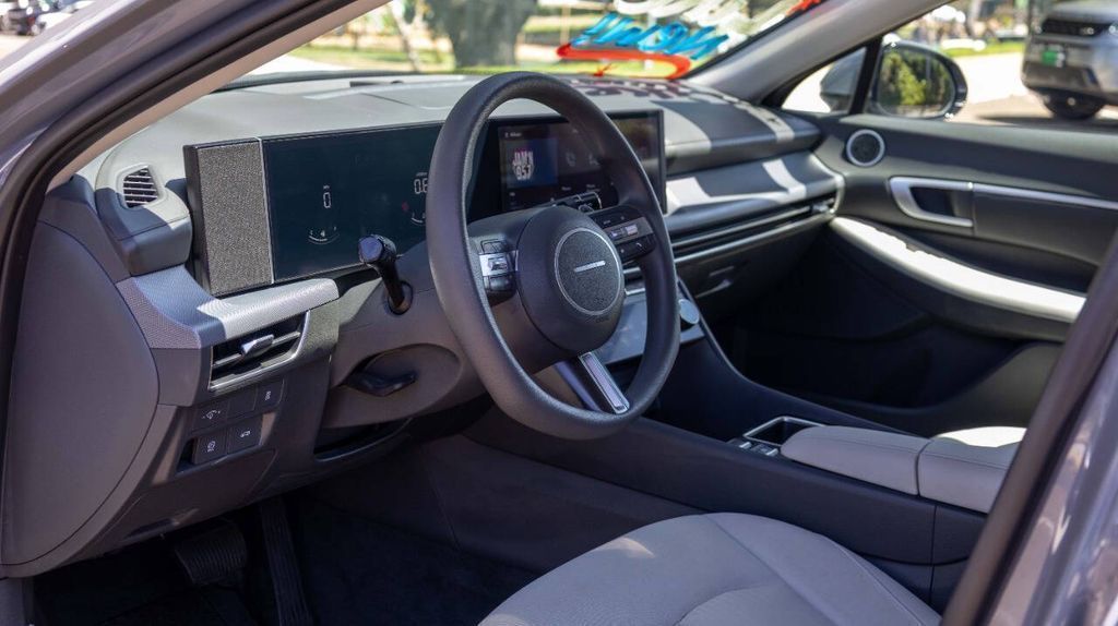 Used 2024 Hyundai Sonata SEL 4D Sedan