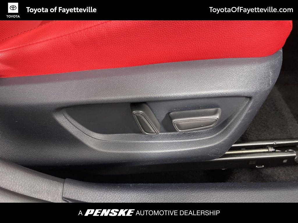 Thumbnail: 2025 Toyota Camry - 6