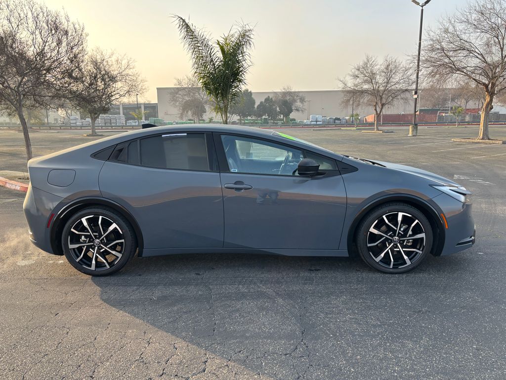 Thumbnail: 2023 Toyota Prius Prime - 4