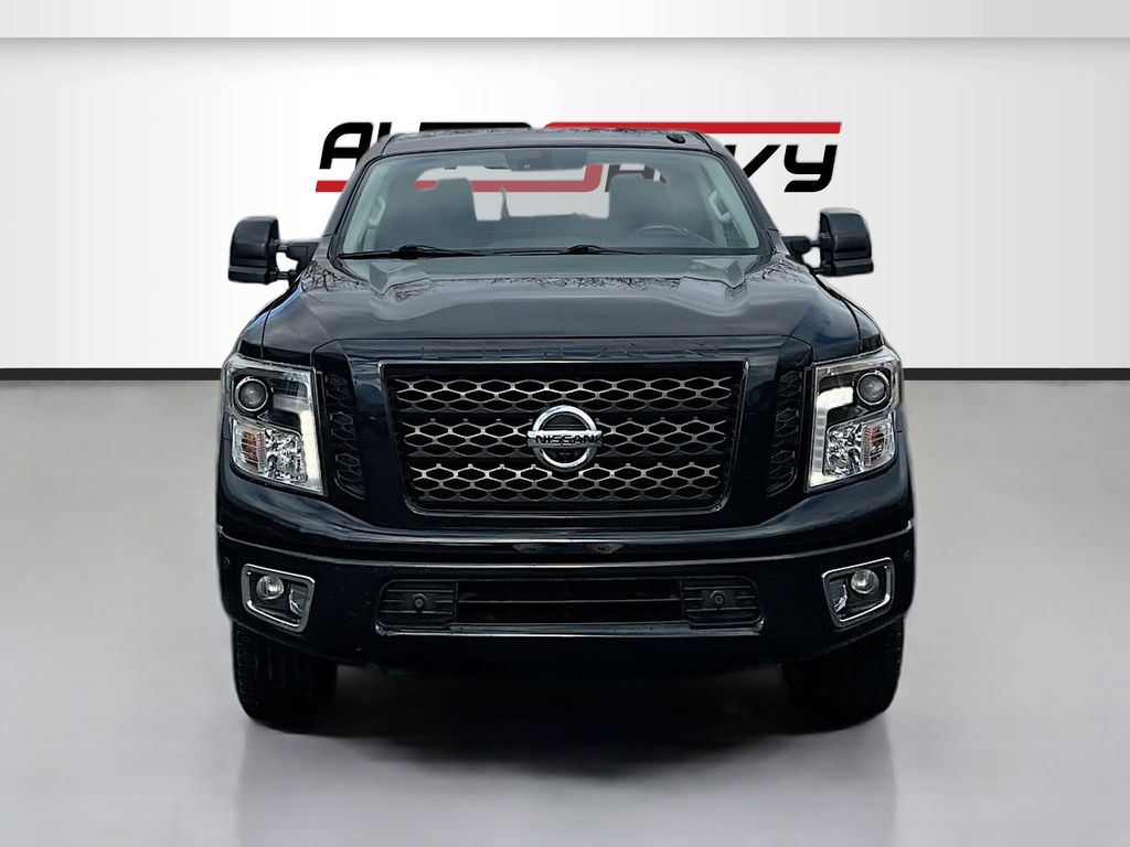 Used 2018 Magnetic Black Nissan PRO-4X image 2