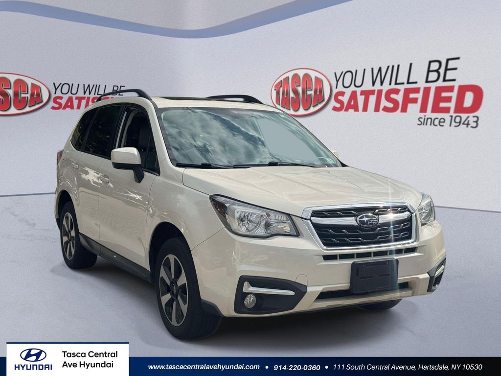 Crystal White Pearl 2018 Subaru Forester SUV / Crossover All-Wheel Drive Continuously Variable Transmission