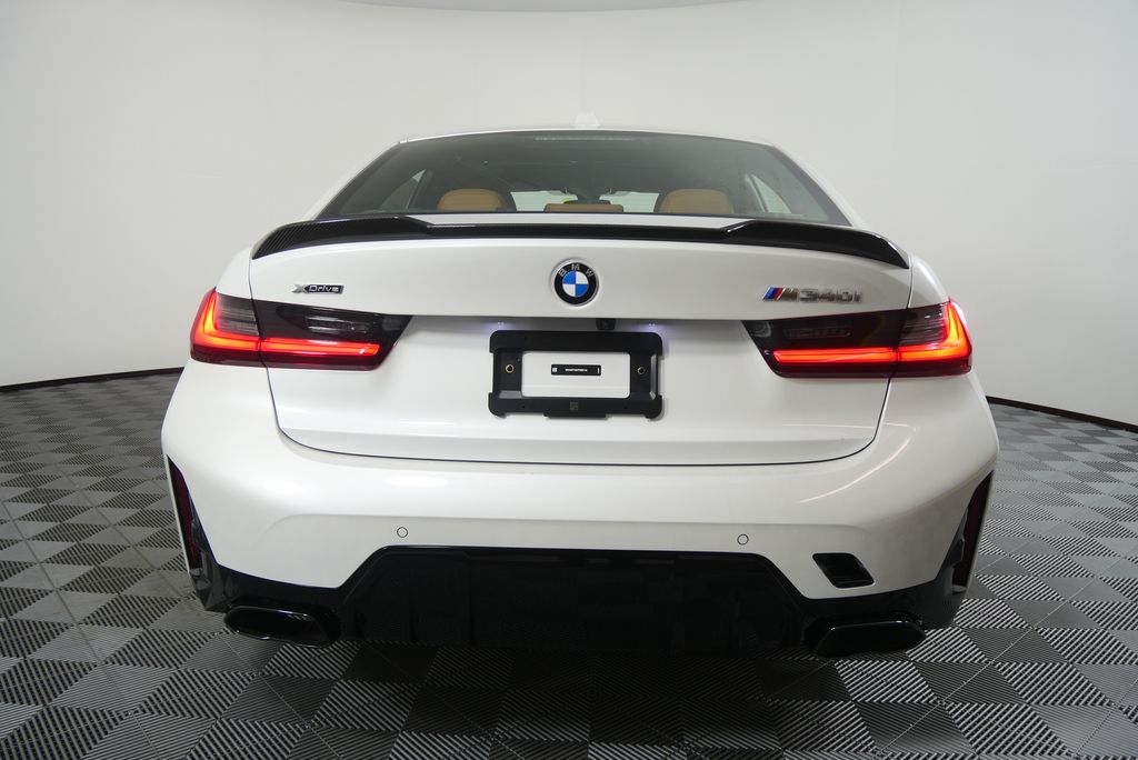 Thumbnail: 2026 BMW 3 Series - 5