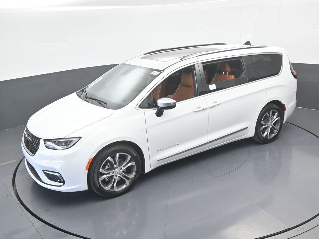 New 2026 Bright White Clearcoat Chrysler Pinnacle image 47