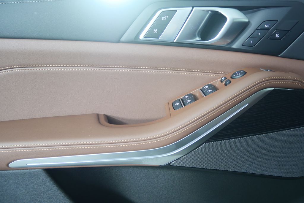 Thumbnail: 2026 BMW X5 - 9