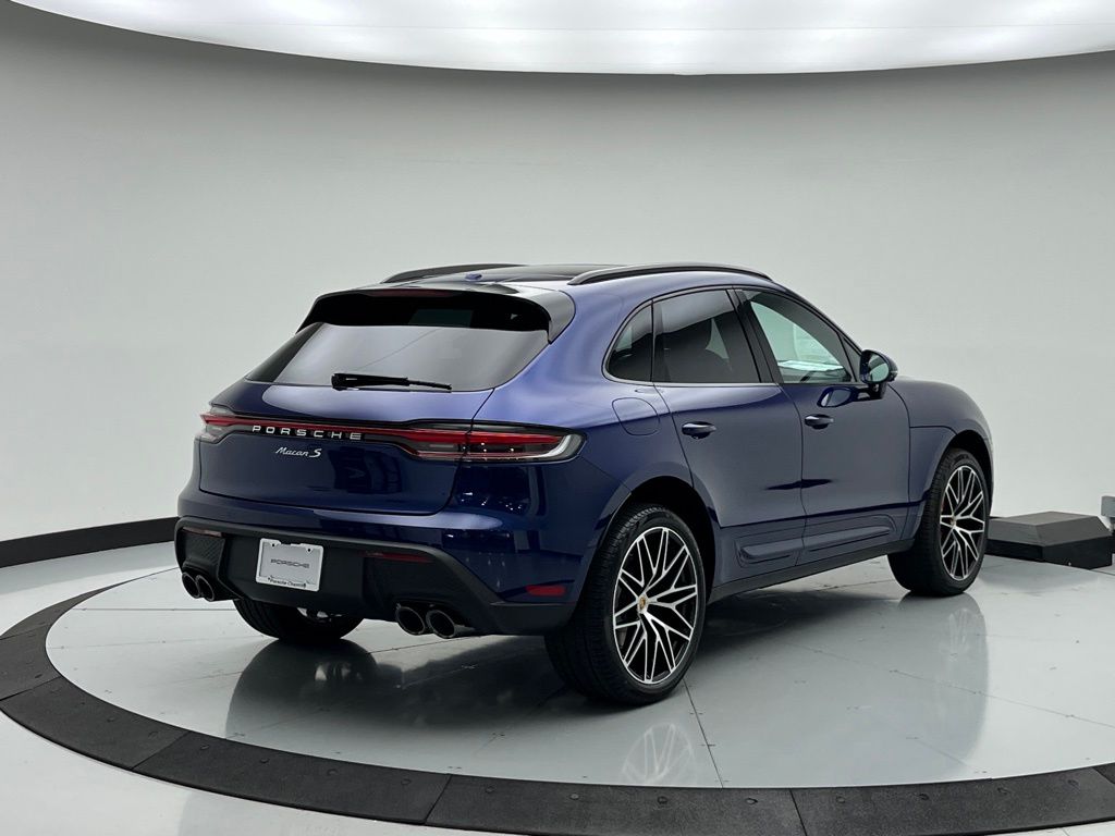 Thumbnail: 2025 Porsche Macan - 7