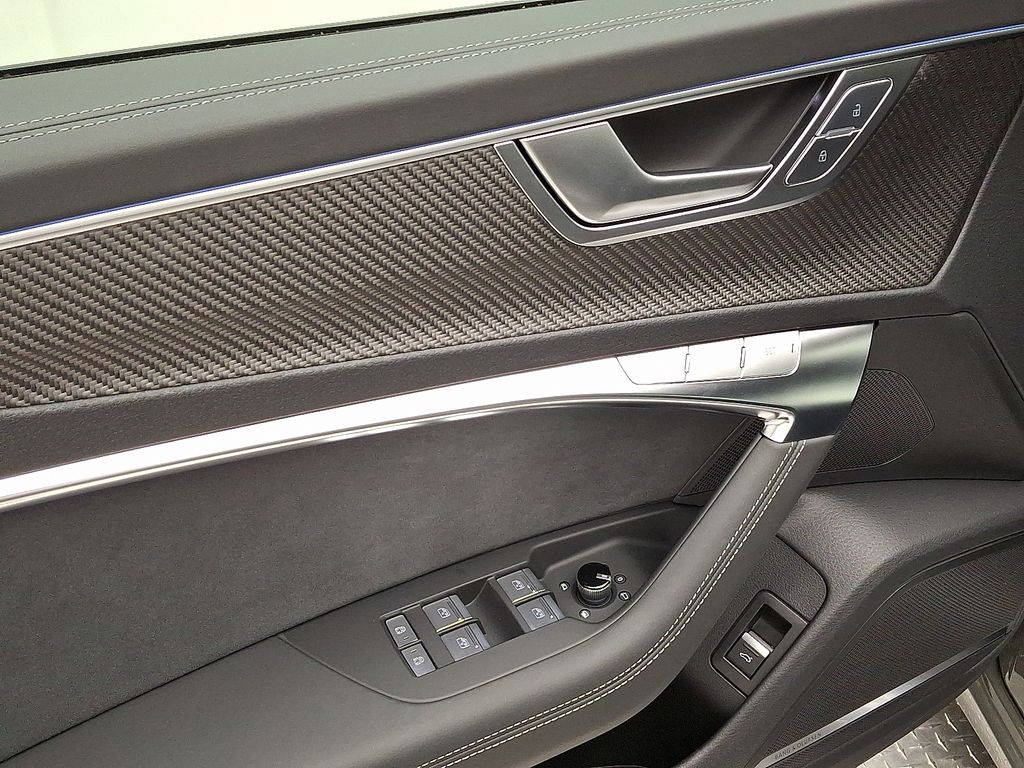 2025 Audi S6  8