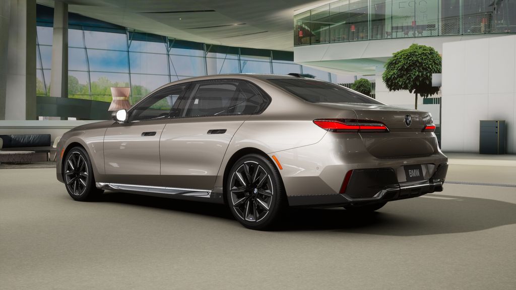 Thumbnail: 2026 BMW 7 Series - 29