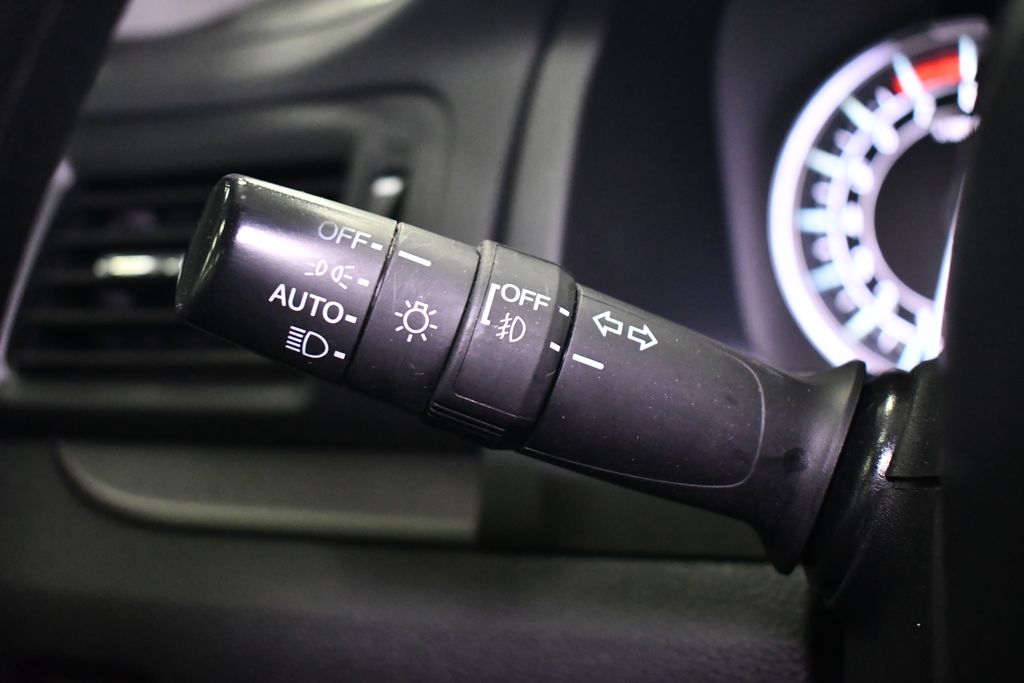 Thumbnail: 2019 Honda Ridgeline - 17