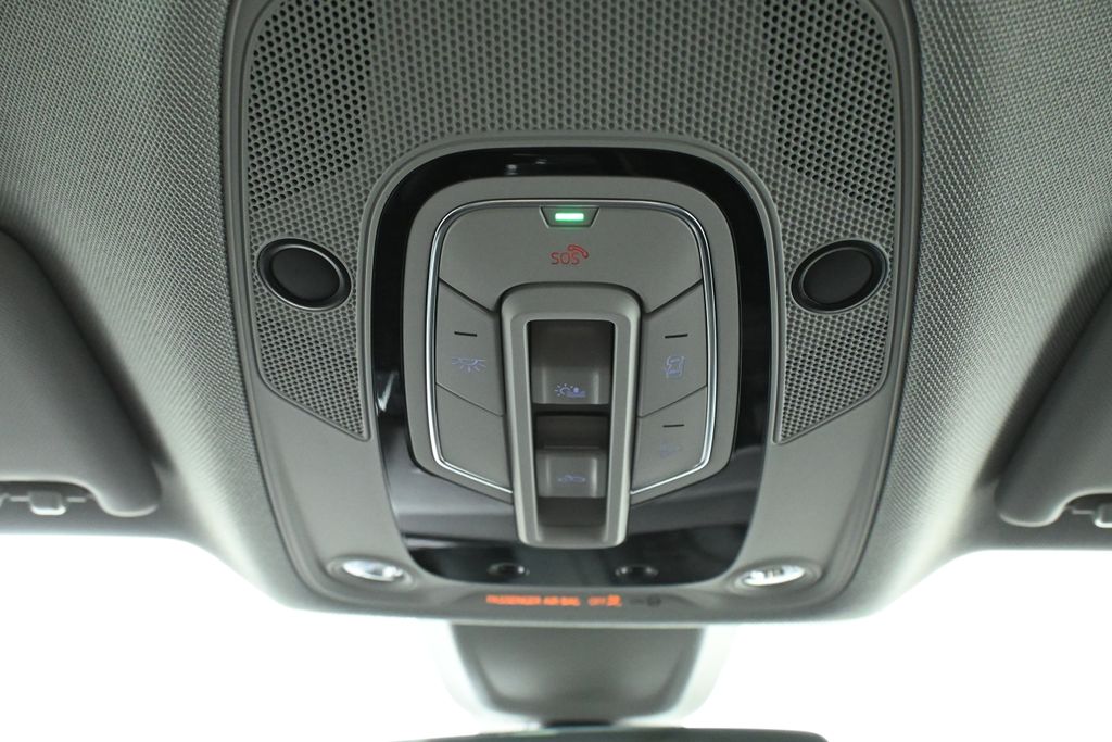 2025 Audi Q5  16