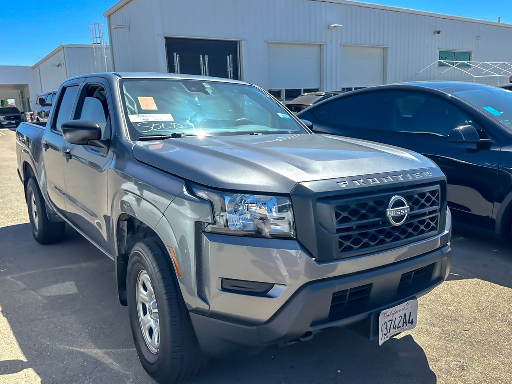 Gray (Gun Metallic) 2024 Nissan Frontier Pickup Truck Four-Wheel Drive 9-Speed Automatic Overdrive