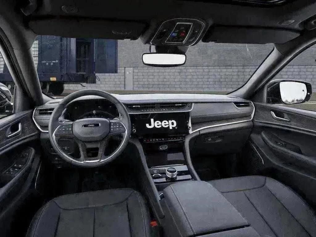 Used 2026 Jeep Grand Cherokee SUV