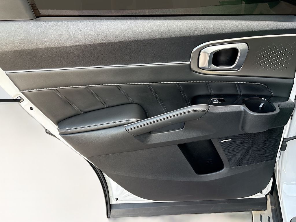 Thumbnail: 2021 Kia Sorento - 27