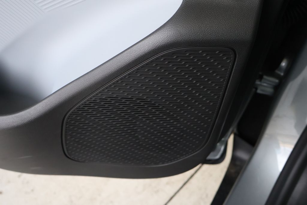 Thumbnail: 2027 Chevrolet Bolt EV - 17