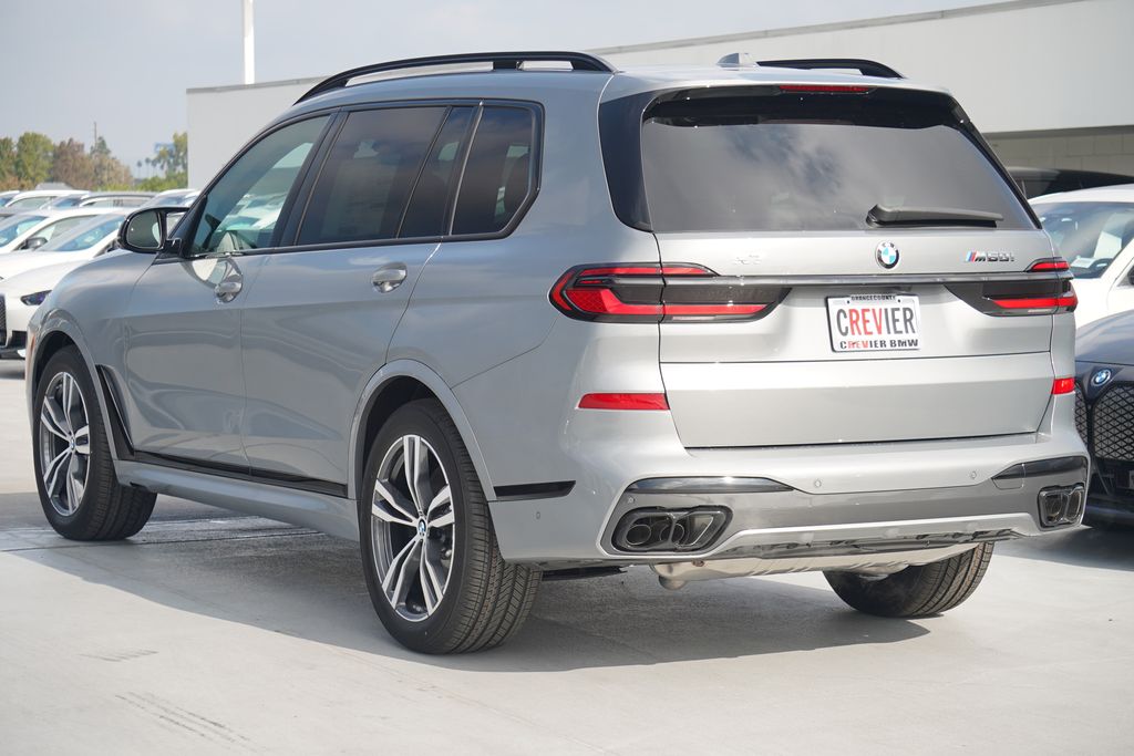 2025 BMW X7 M60i 7