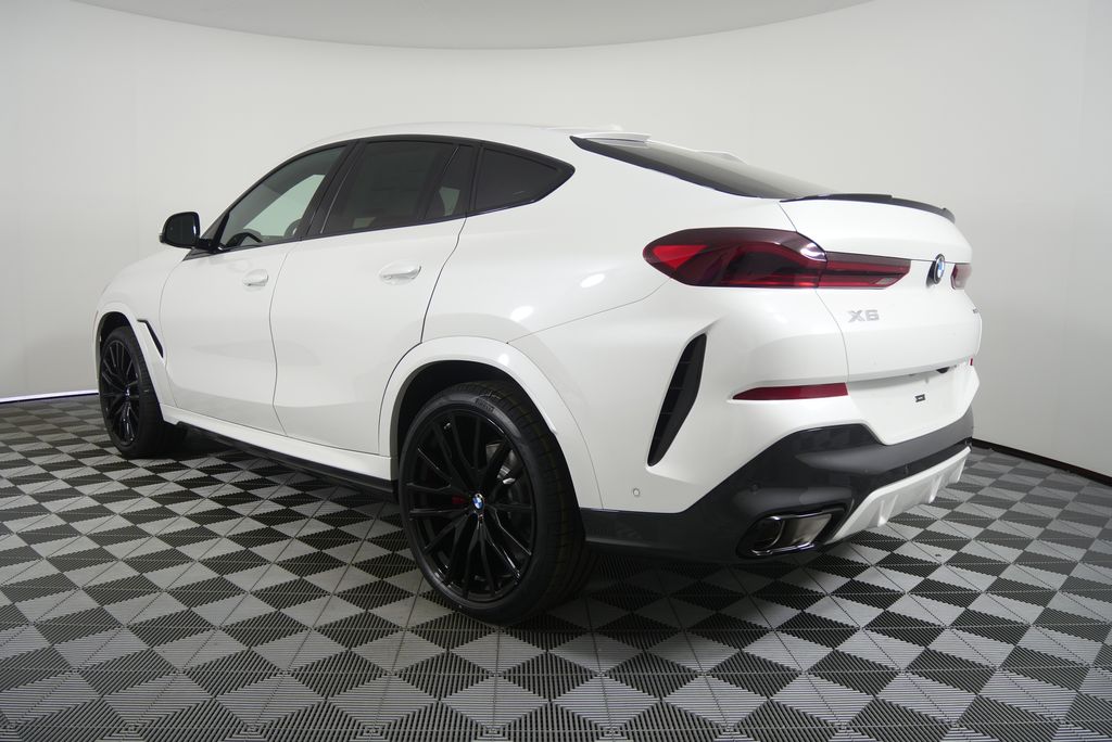 Thumbnail: 2027 BMW X6 - 5