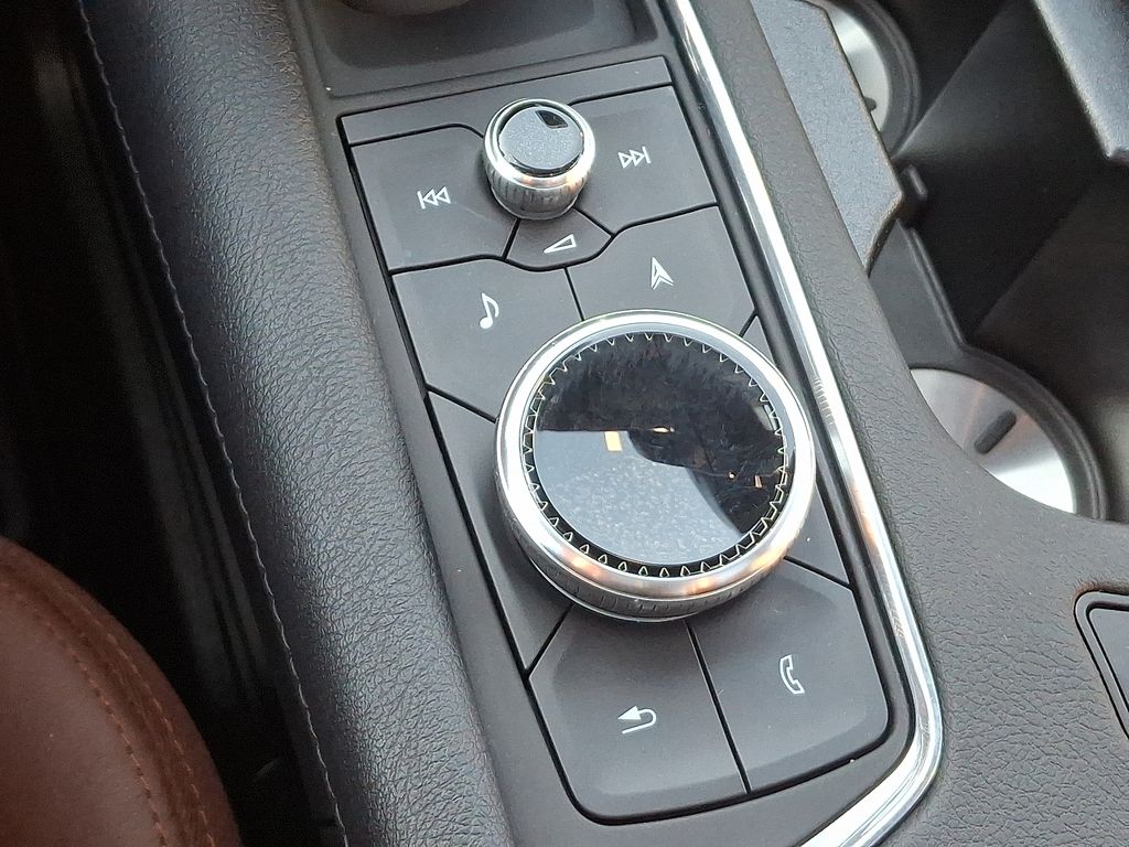 Thumbnail: 2025 Cadillac XT5 - 27