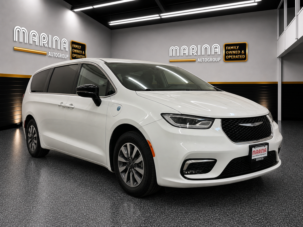 2024 Chrysler Pacifica Hybrid Select FWD