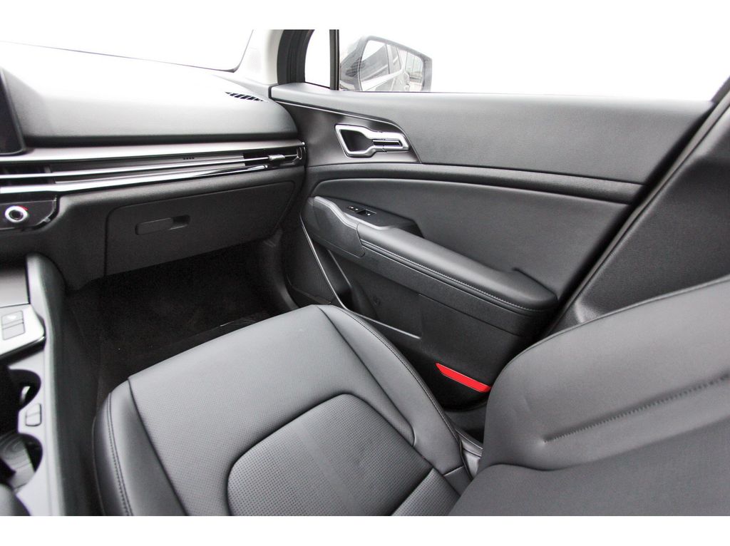 New 2026 Kia Sportage Hybrid SUV