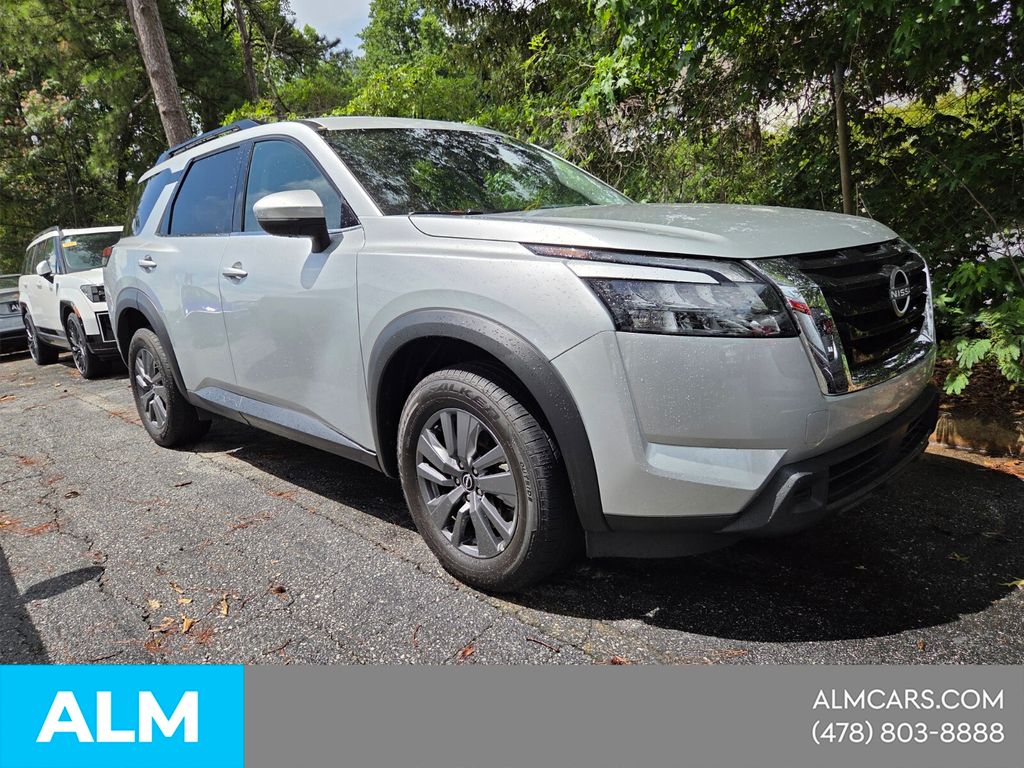 Used 2025 Silver Nissan SV image 27