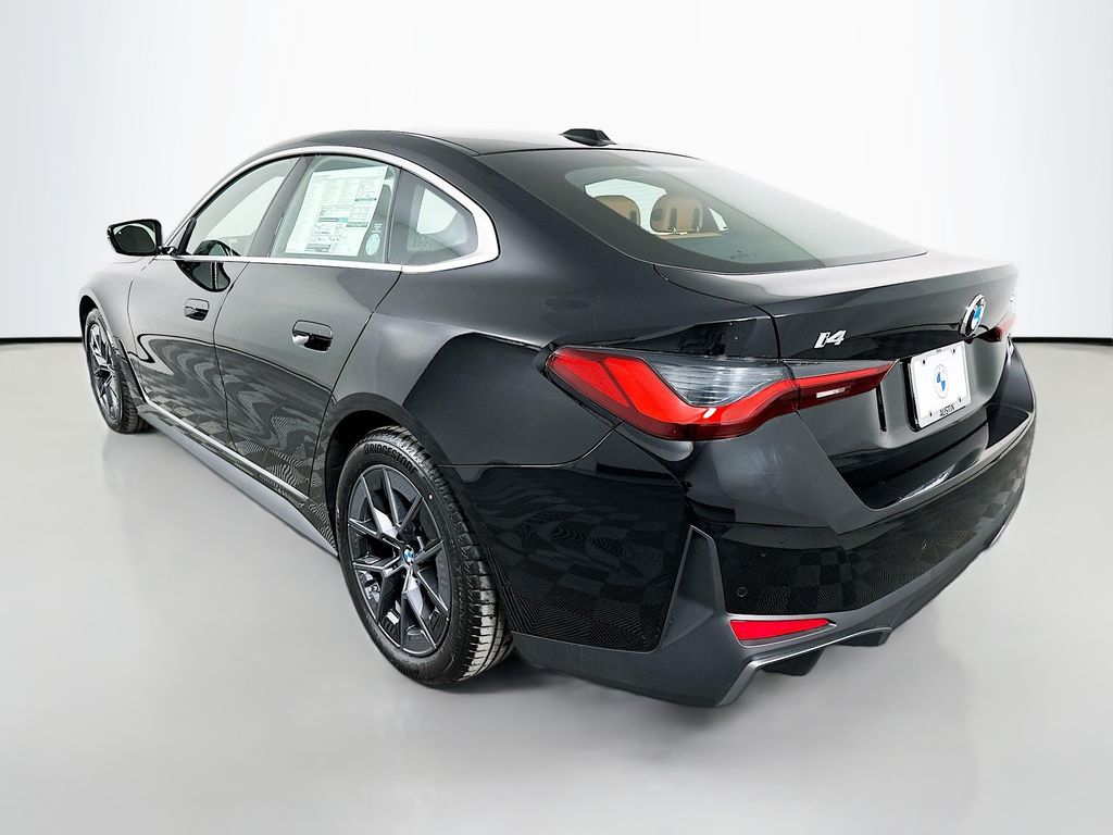 Thumbnail: 2026 BMW i4 - 7