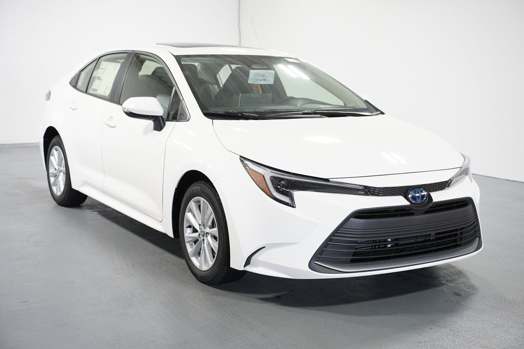Thumbnail: 2025 Toyota Corolla - 3